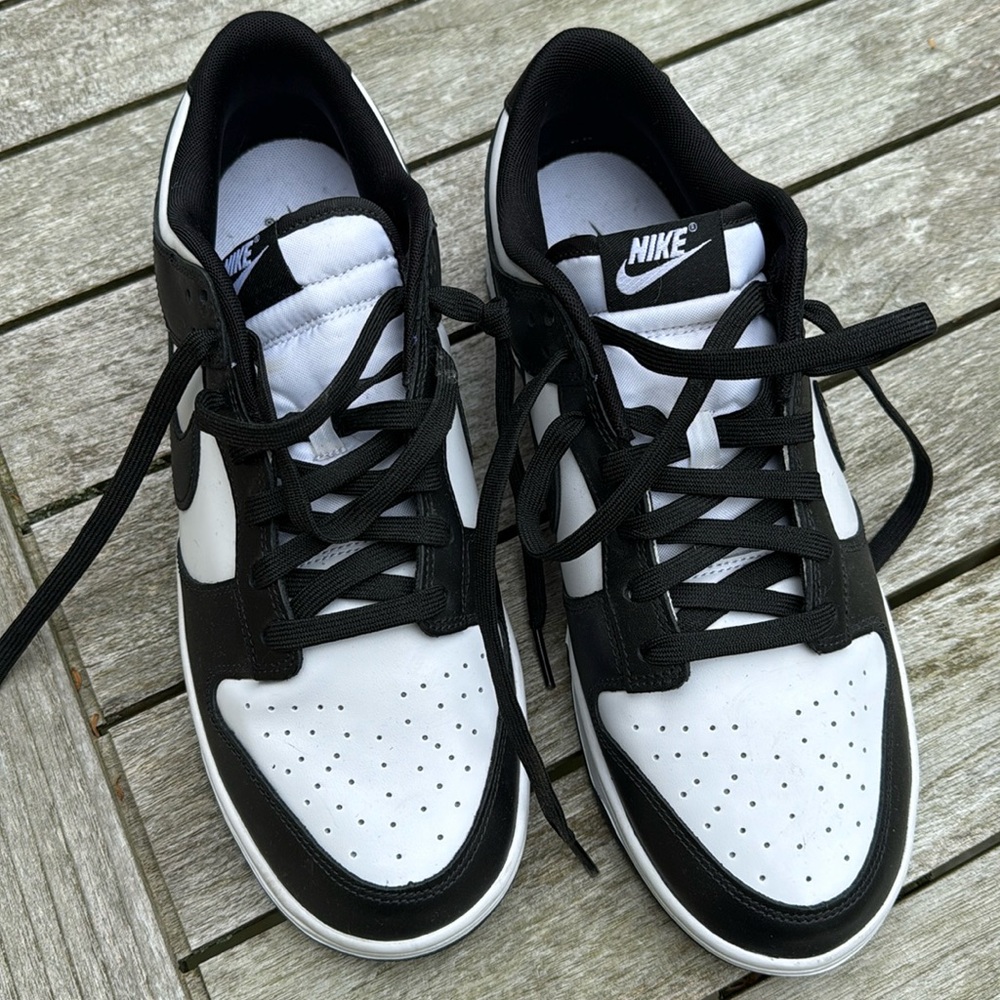 Men’s Nike Dunk Low Retro Panda black and white size 11.5
